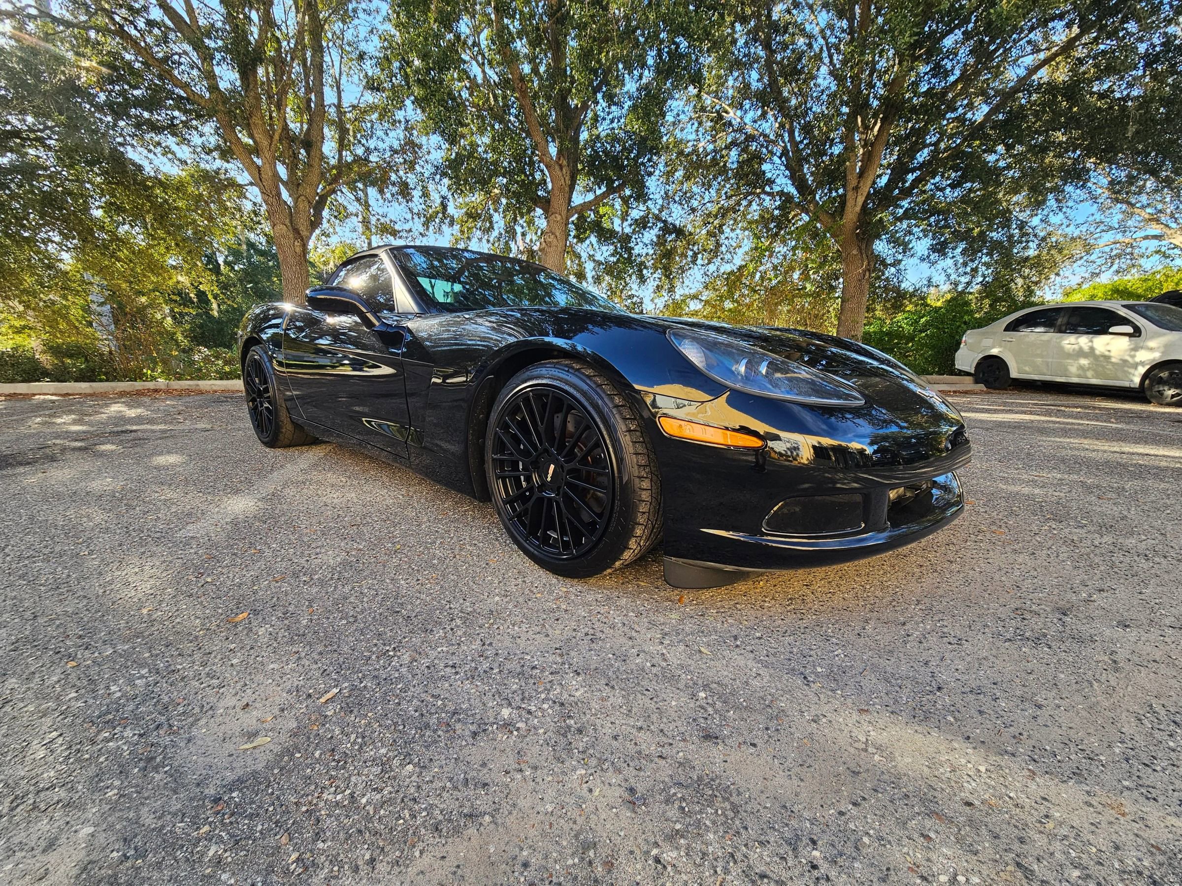 Used 2013 Chevrolet Corvette Convertible w/ 2LT Preferred Equipment Group image 16