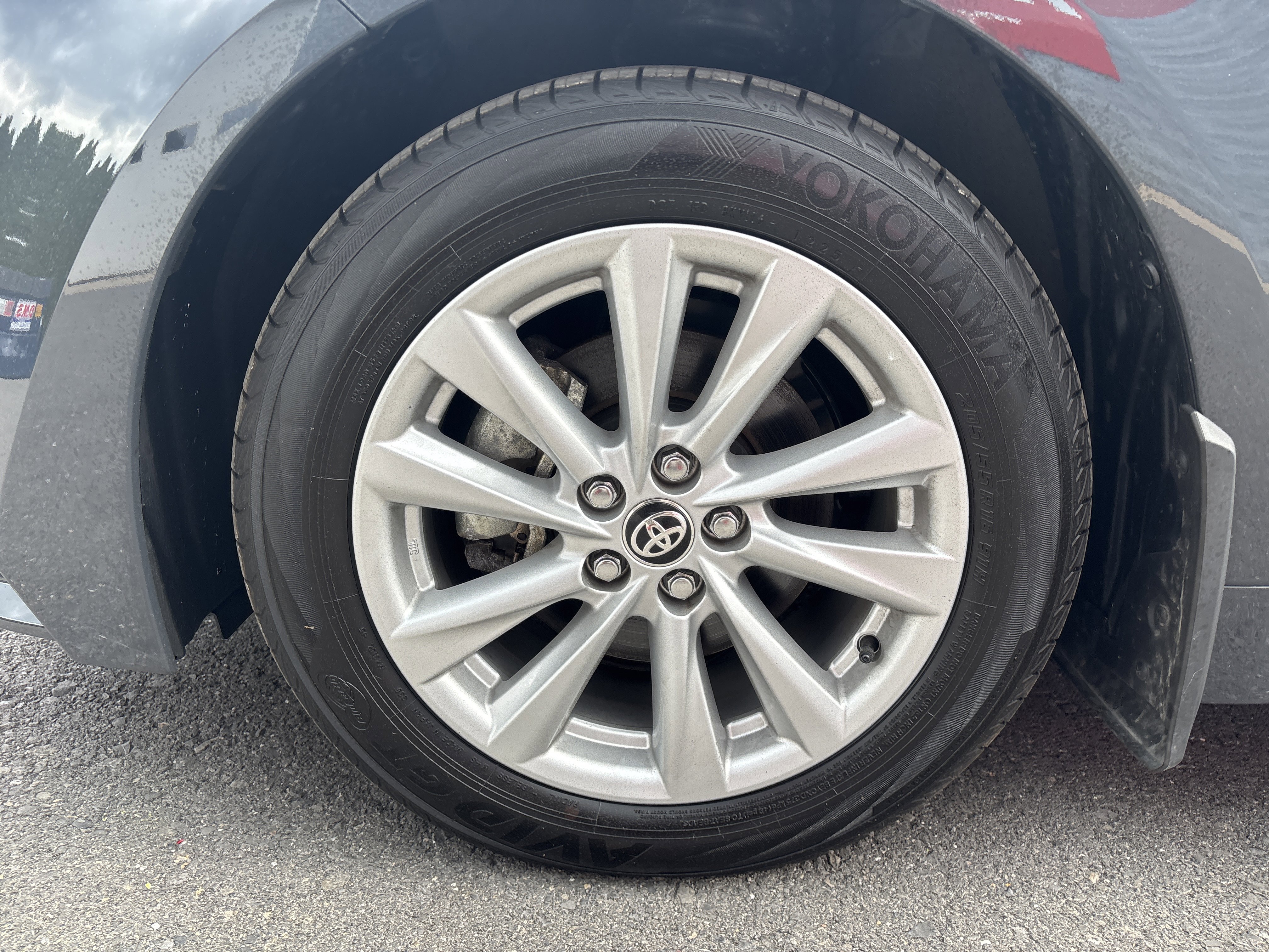 Certified 2025 Toyota Corolla XLE FWD image 11