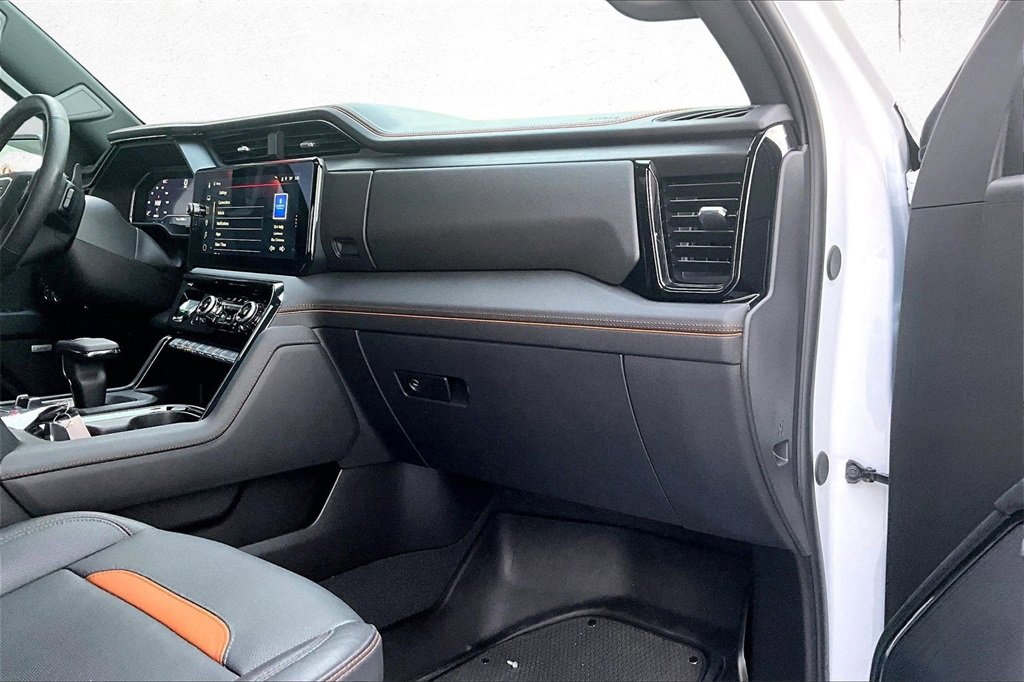 Used 2025 GMC Sierra 1500 AT4 w/ AT4 Premium Package image 26
