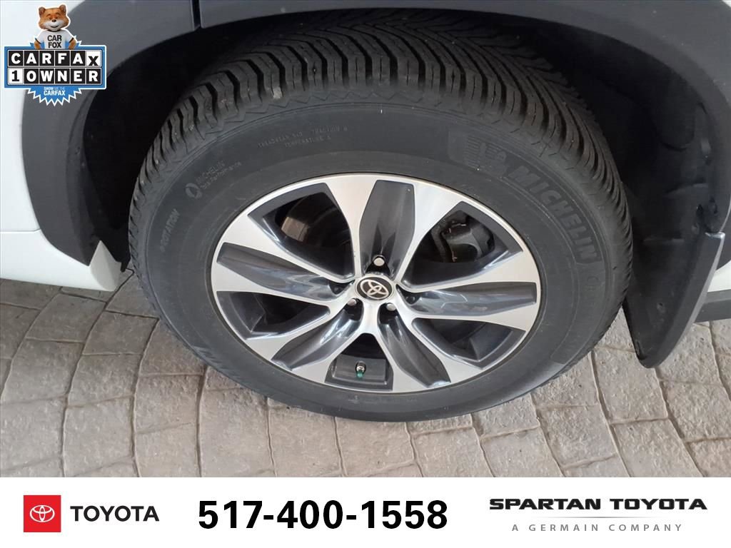 Used 2022 Toyota Highlander XLE image 10