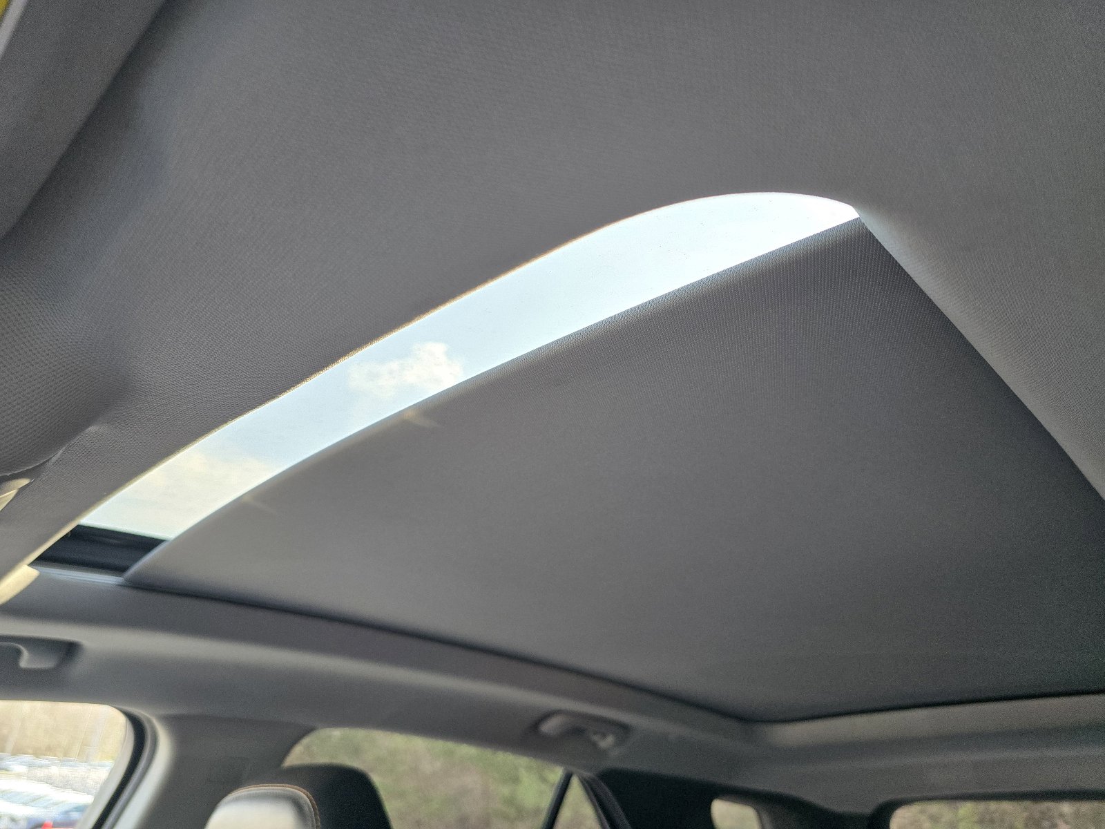 Used 2020 Chevrolet Equinox Premier image 23