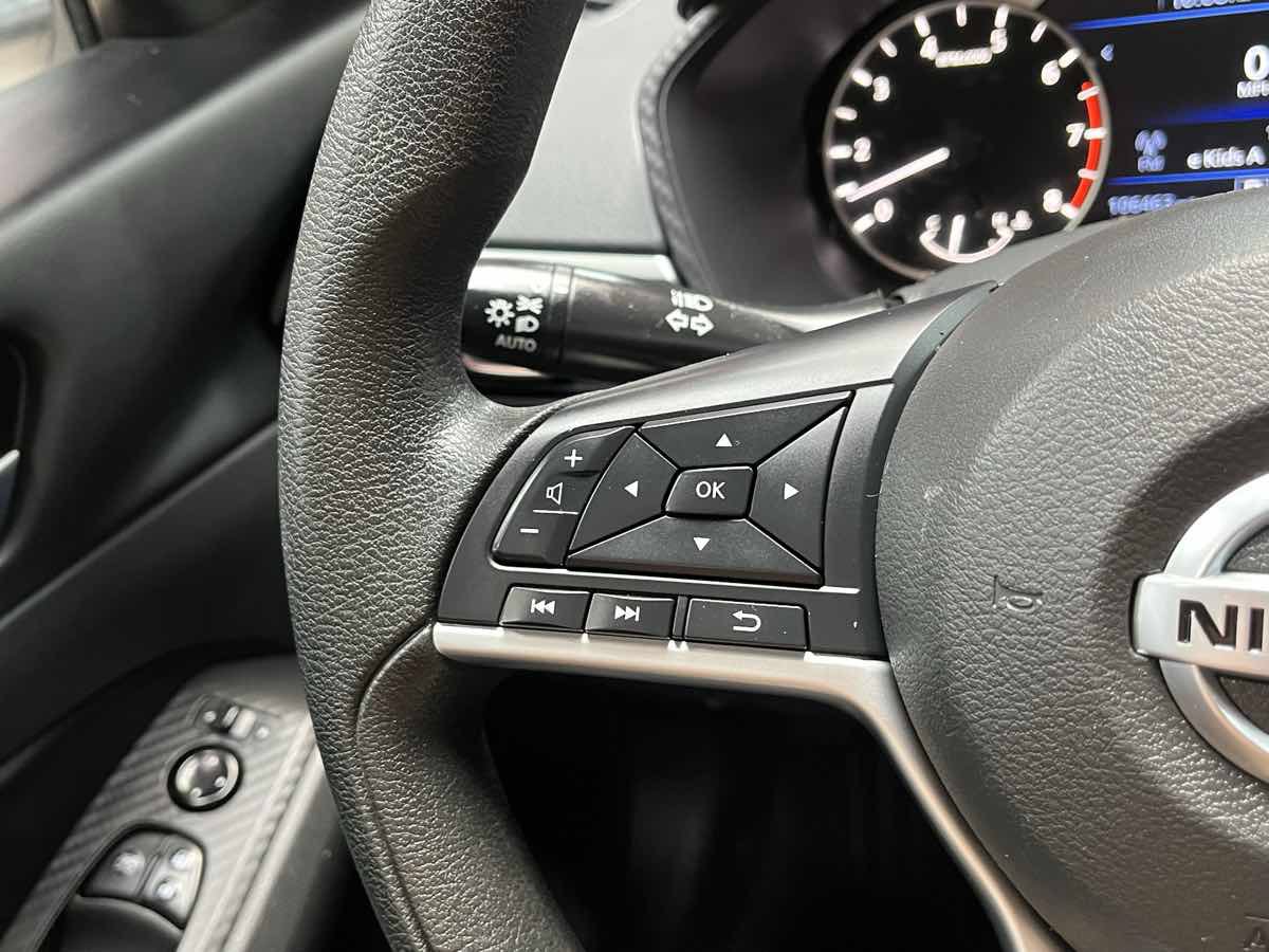Used 2022 Nissan Altima 2.5 SV FWD image 15