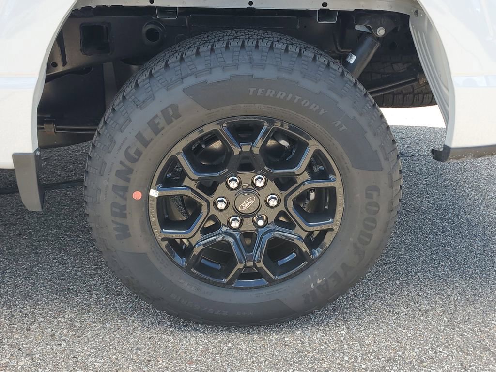 New 2025 Ford F150 XLT w/ Equipment Group 302A MID image 5