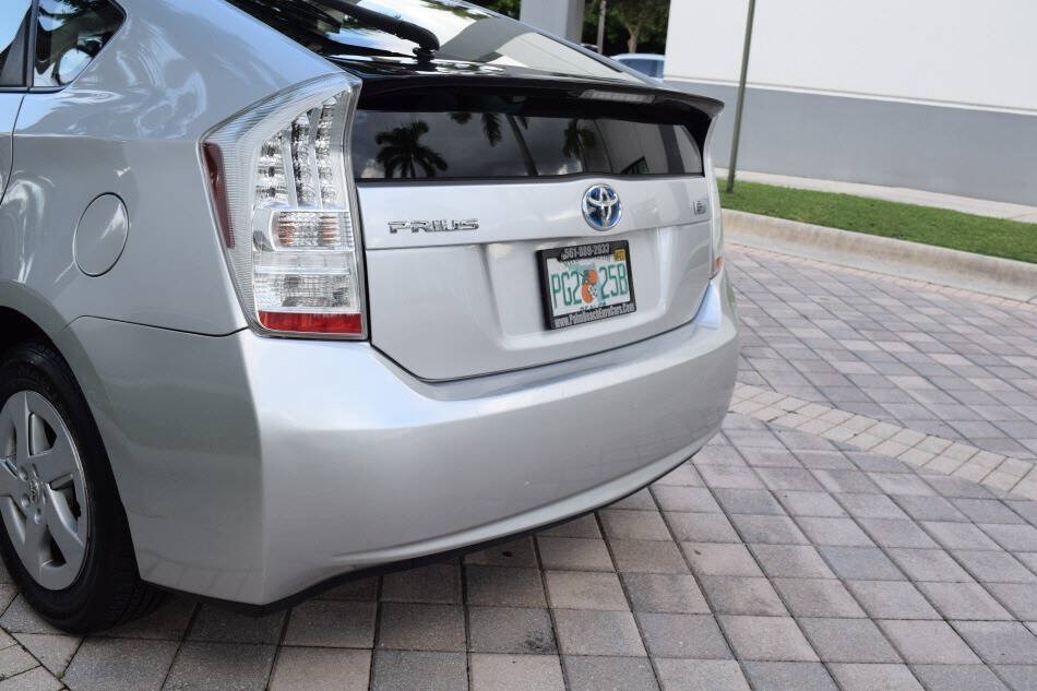 Used 2010 Toyota Prius Two FWD image 20