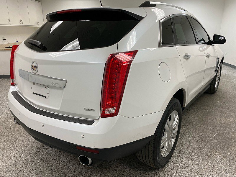 Used 2016 Cadillac SRX Luxury w/ Driver Awareness Package image 5