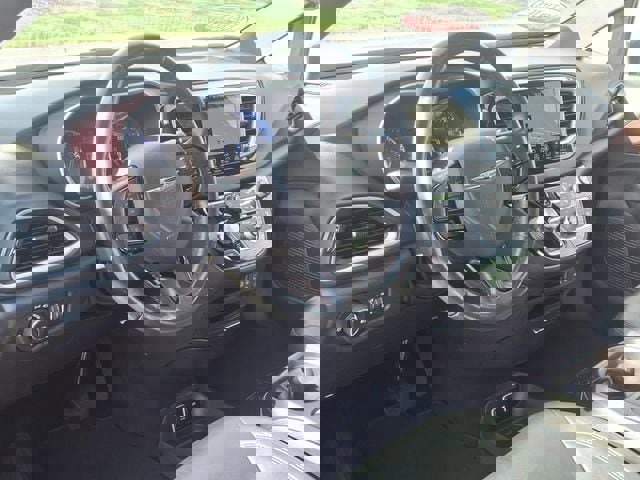 Certified 2020 Chrysler Pacifica Touring-L image 7