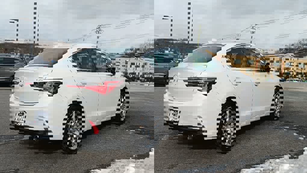 Used 2020 Acura ILX image 5