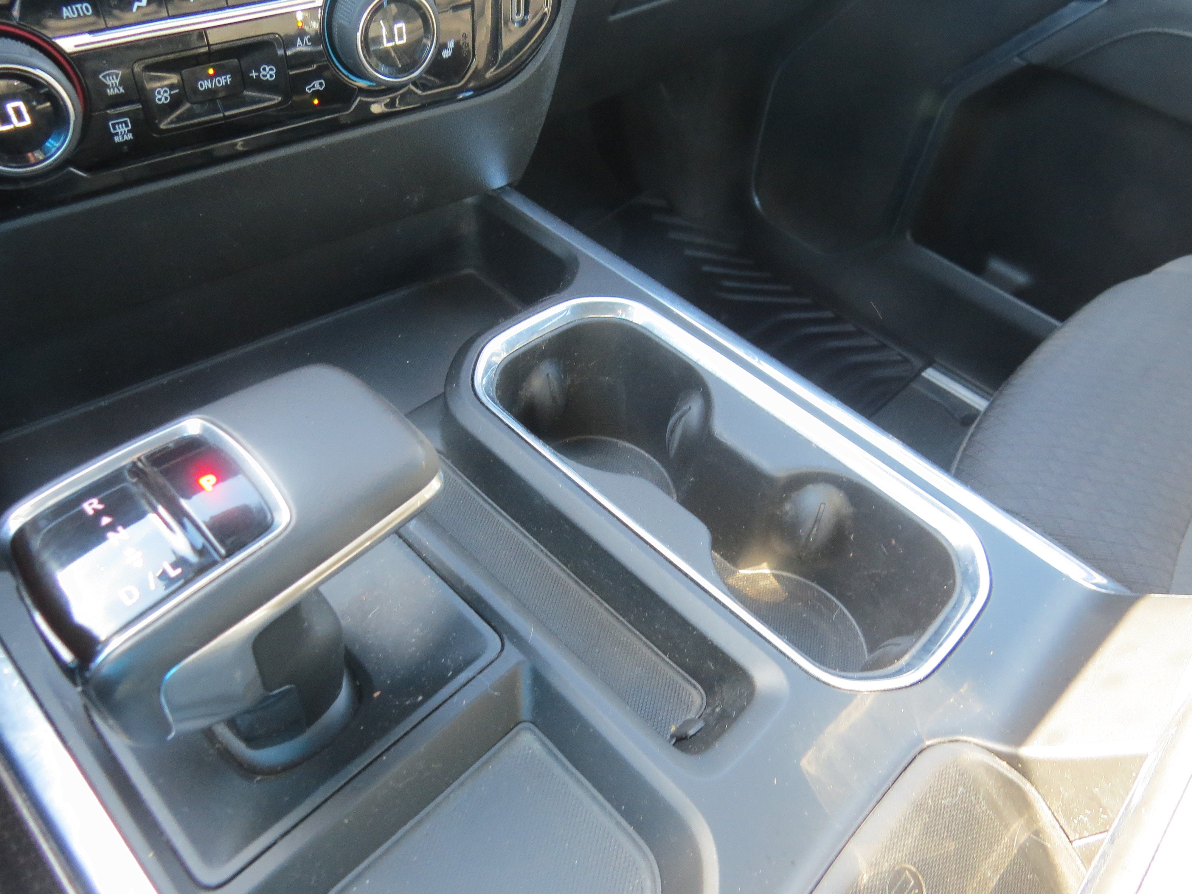 Used 2022 Chevrolet Silverado 1500 RST w/ Convenience Package II AWD/4WD image 20