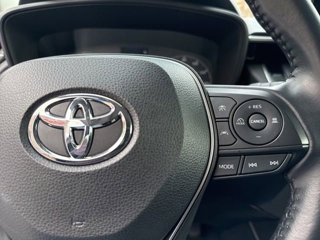 Used 2023 Toyota Corolla Cross LE image 38