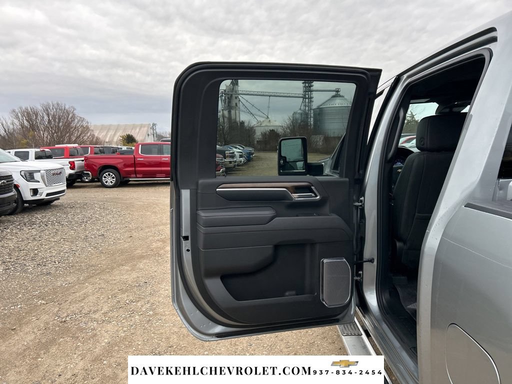 Certified 2025 Chevrolet Silverado 2500 High Country w/ High Country Premium Package AWD/4WD image 19