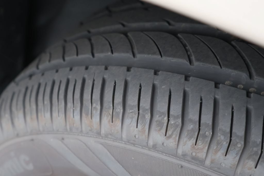 Used 2002 Chevrolet Impala LS w/ Preferred Equipment Group FWD image 8
