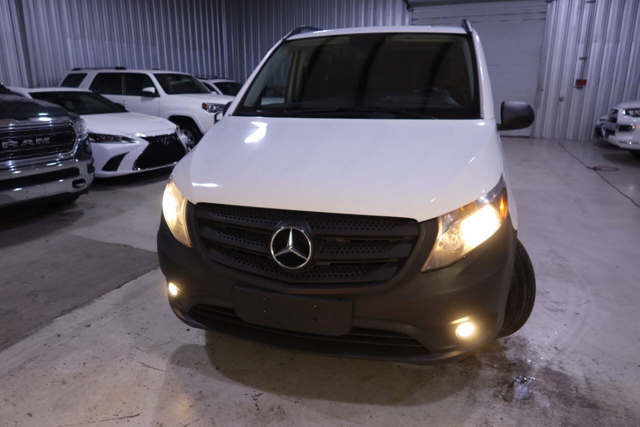 Used 2016 Mercedes-Benz Metris image 37