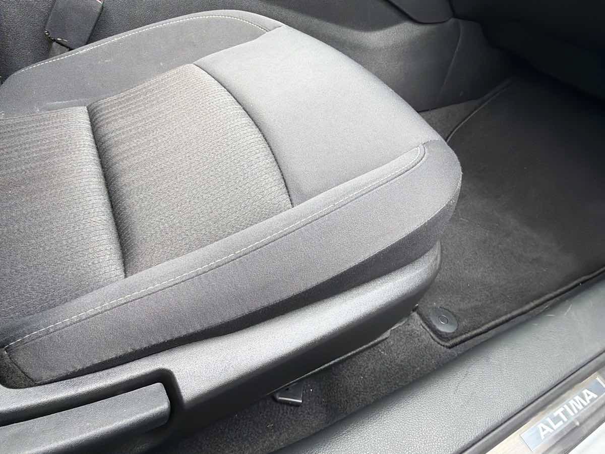Used 2025 Nissan Altima 2.5 SV w/ SV Special Edition Package FWD image 26