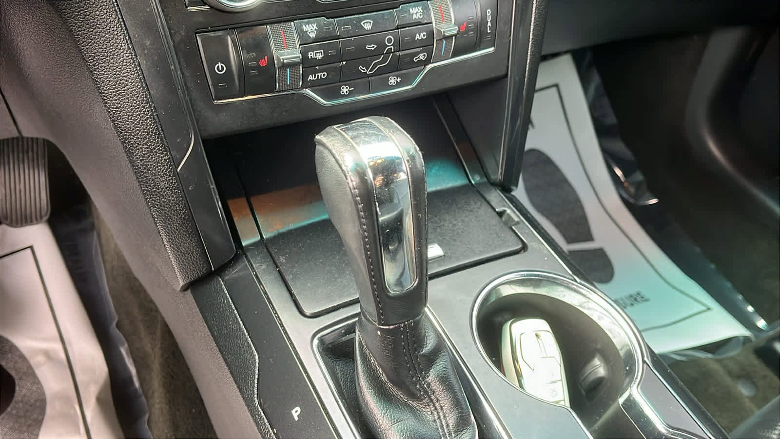 Used 2016 Ford Explorer XLT w/ Equipment Group 202A image 17