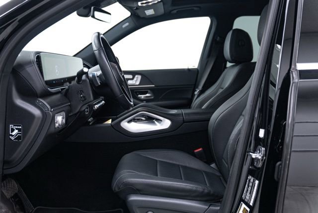 Used 2025 Mercedes-Benz GLS 450 4MATIC image 8