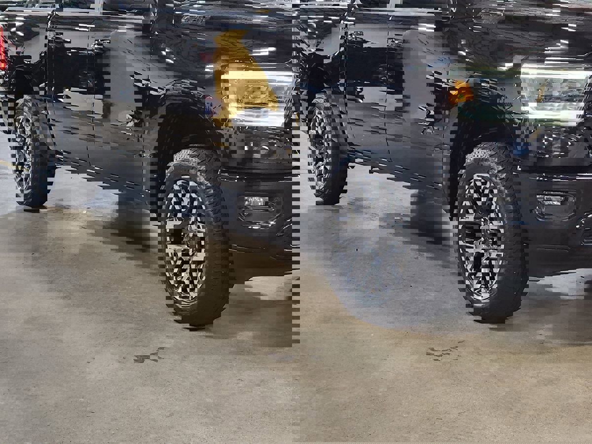 Used 2021 RAM 1500 Lone Star image 16