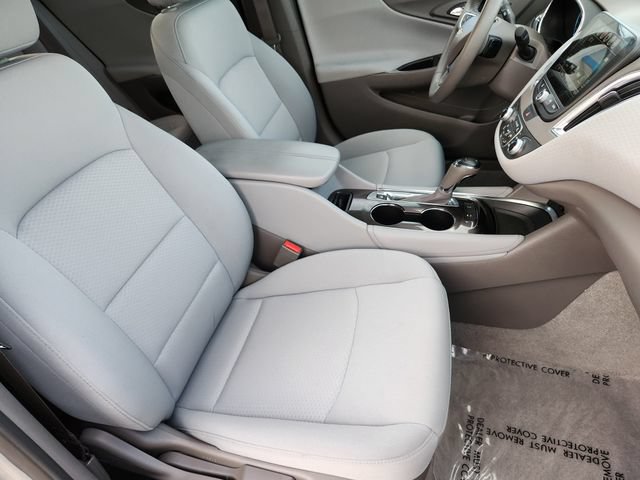 Used 2017 Chevrolet Malibu Hybrid w/ Driver Confidence Package FWD image 13