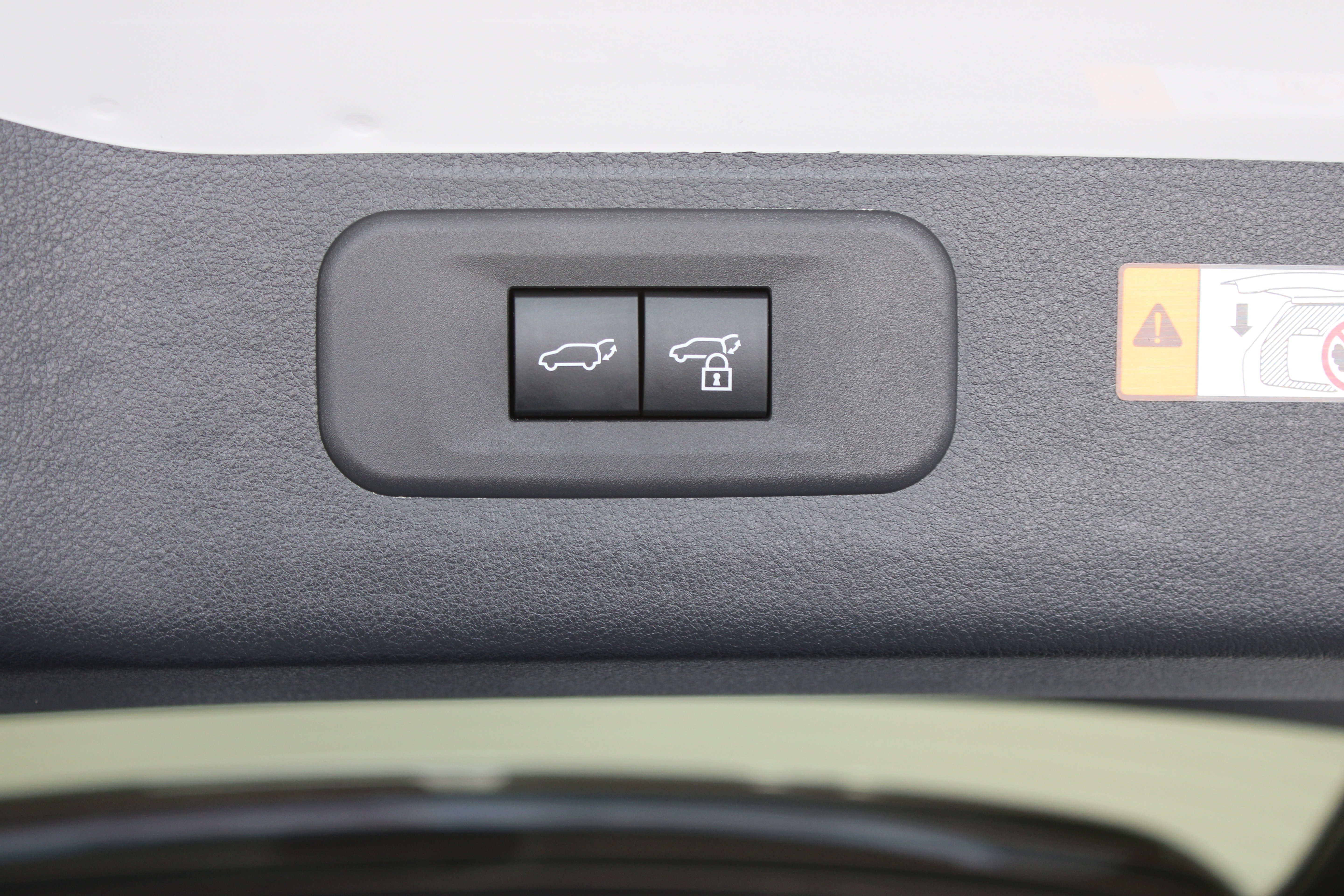 Used 2026 Lexus TX 500h AWD w/ Technology Package image 32