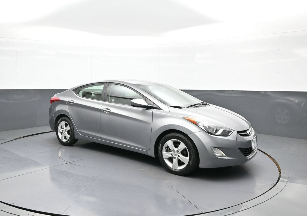 Used 2012 Hyundai Elantra GLS w/ Preferred Pkg 3 FWD image 4