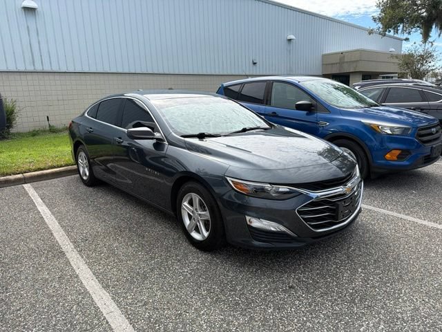 Used 2021 Chevrolet Malibu LS FWD image 2