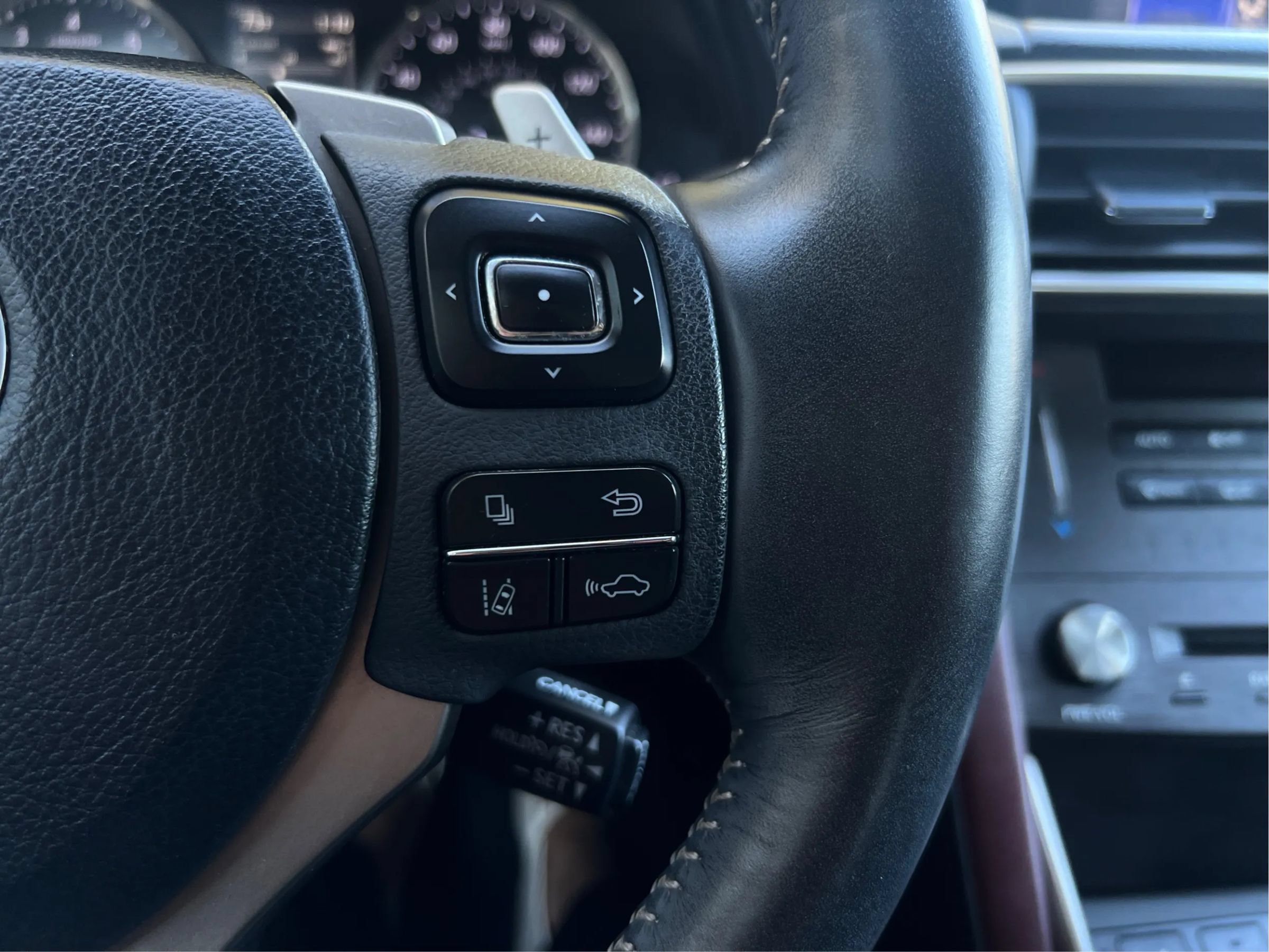 Used 2019 Lexus IS 300 w/ Premium Package RWD image 29