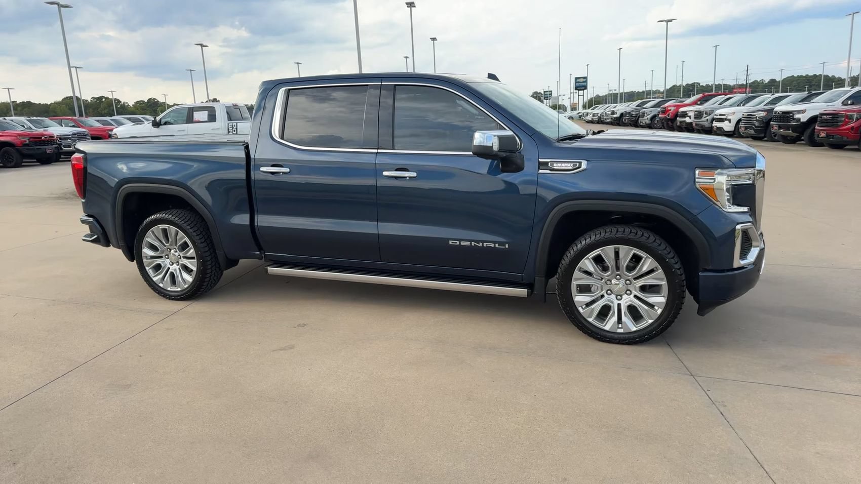 Used 2021 GMC Sierra 1500 Denali w/ Denali Ultimate Package AWD/4WD image 2