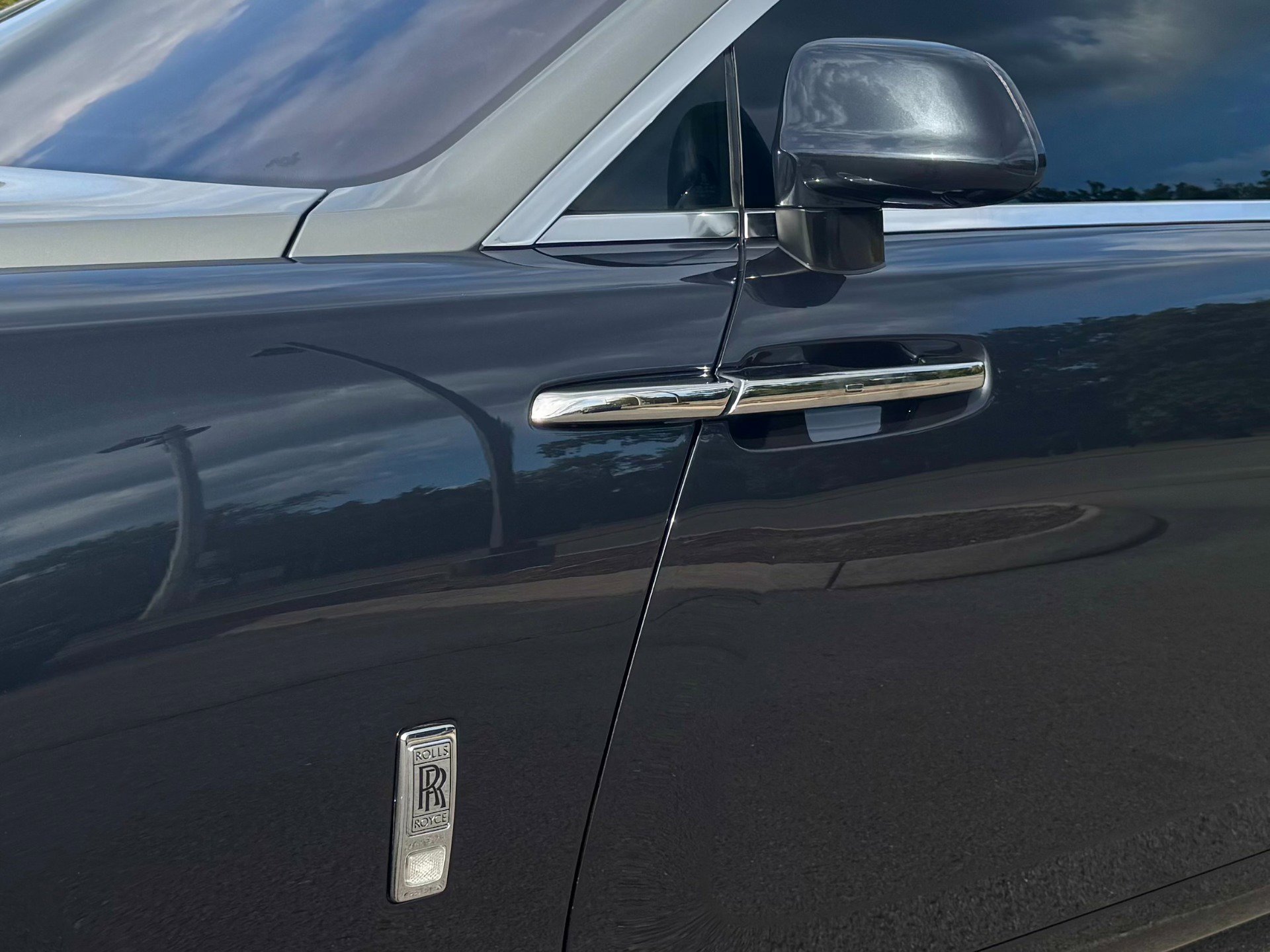 Used 2016 Rolls-Royce Wraith RWD image 88