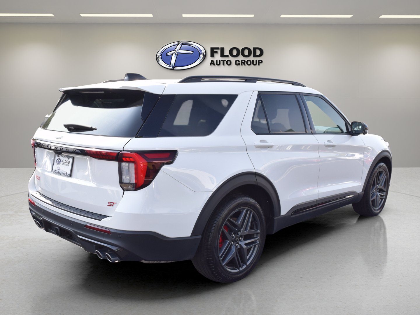 Used 2025 Ford Explorer ST w/ Sun And Sound Package AWD/4WD image 4