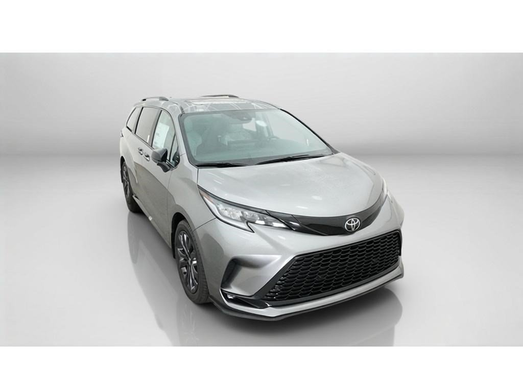 New 2026 Toyota Sienna XSE FWD image 15
