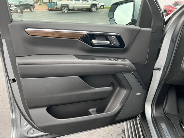 New 2026 Chevrolet Tahoe High Country AWD/4WD image 11