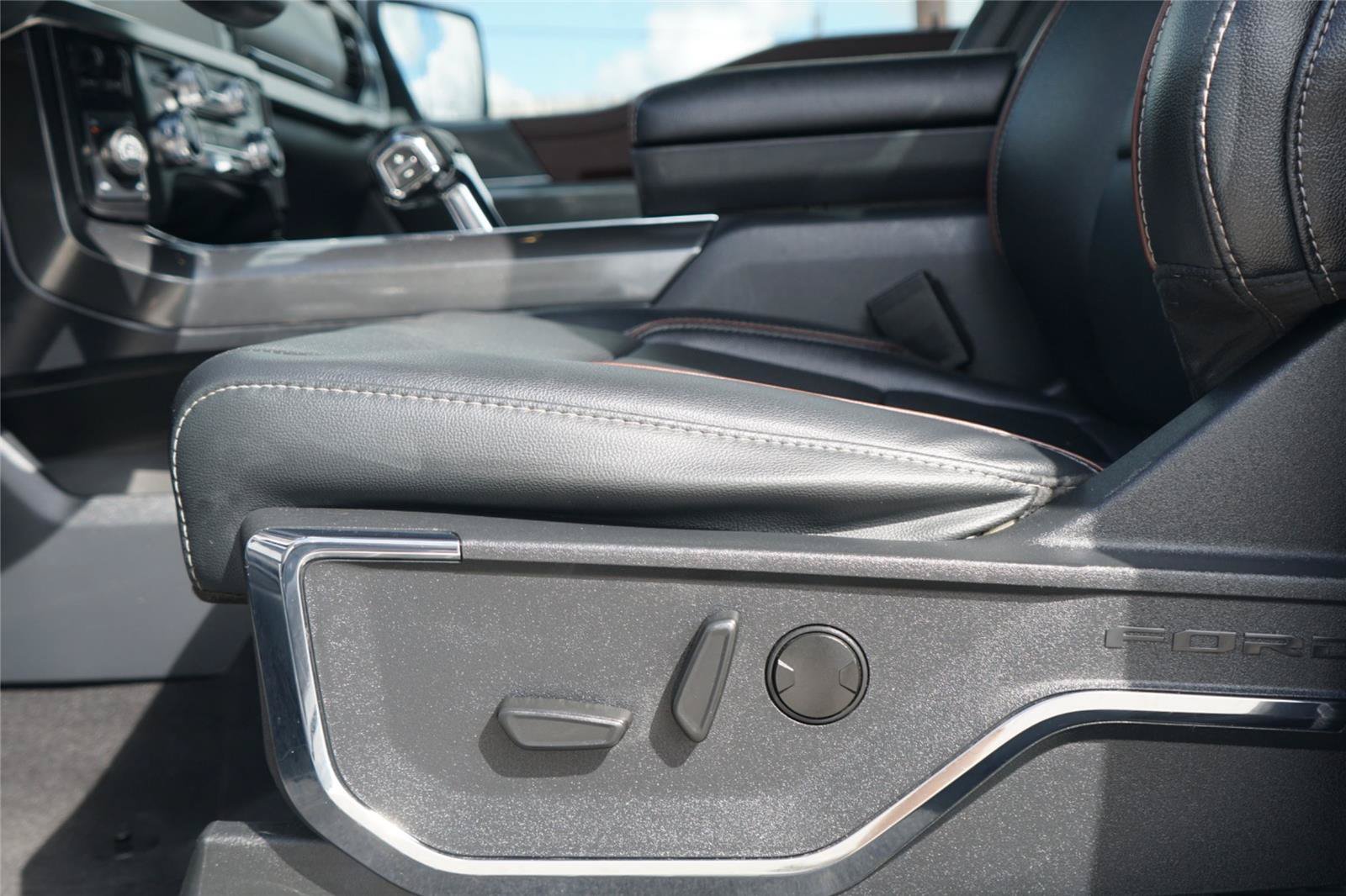 Used 2023 Ford F150 Lariat AWD/4WD image 22