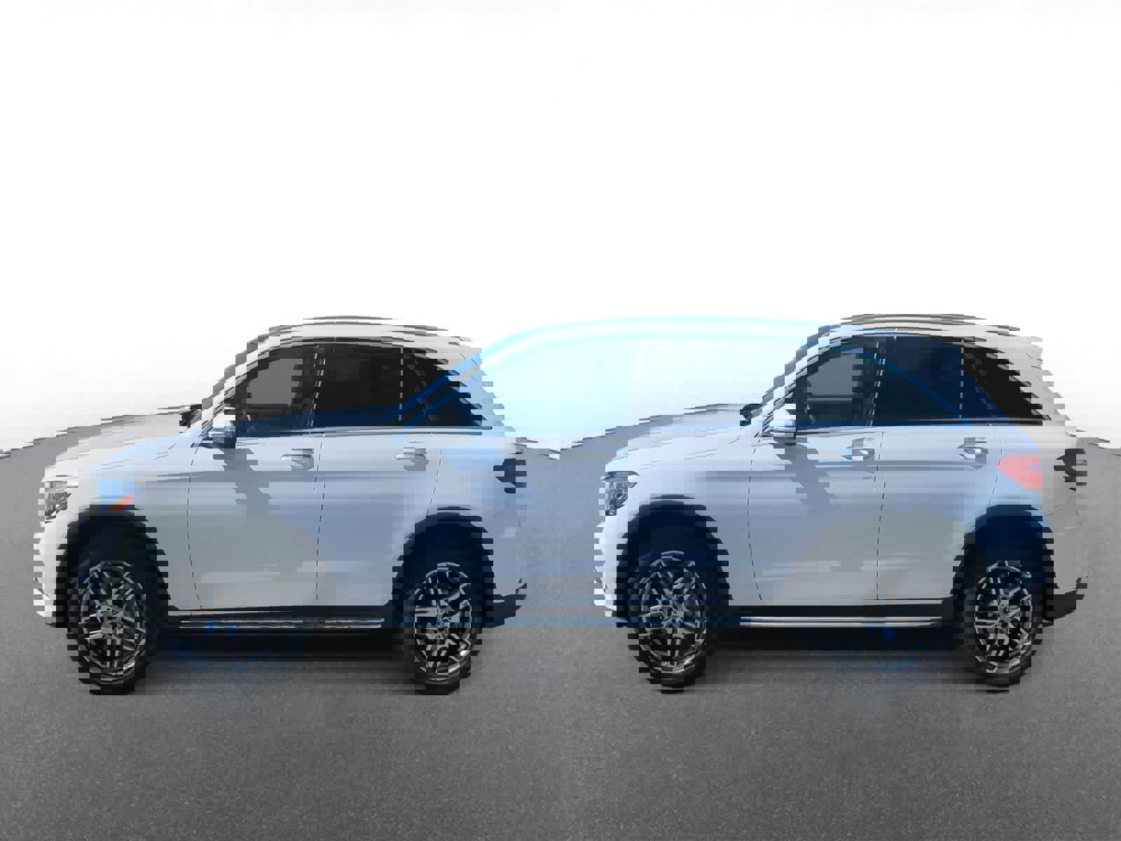 Used 2019 Mercedes-Benz GLC 300 4MATIC image 5