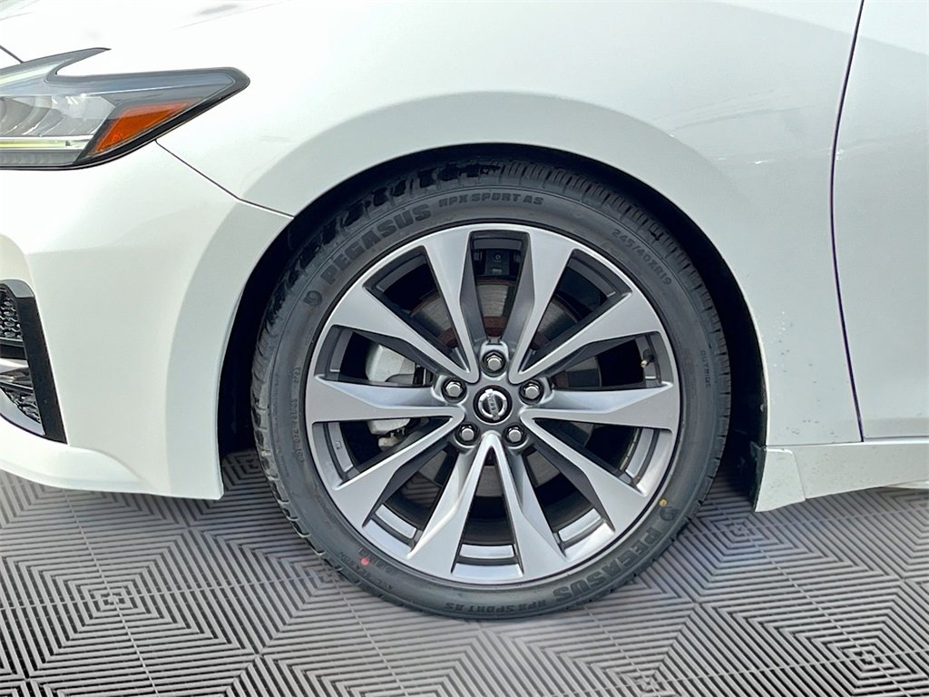 Certified 2020 Nissan Maxima Platinum w/ Sport Mat Group image 9