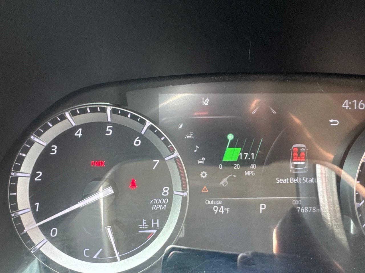 Used 2022 Toyota Highlander XLE FWD image 12