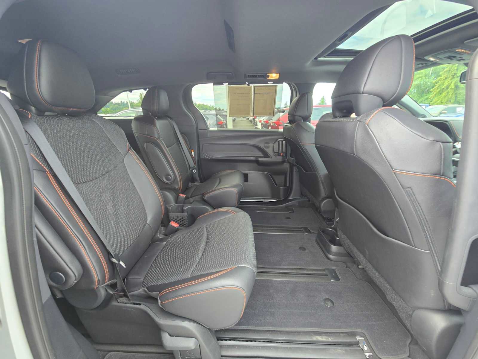 Used 2024 Toyota Sienna XSE w/ XSE Premium Package AWD/4WD image 12