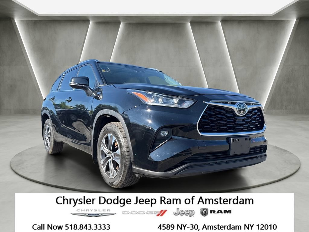 Used 2021 Toyota Highlander XLE