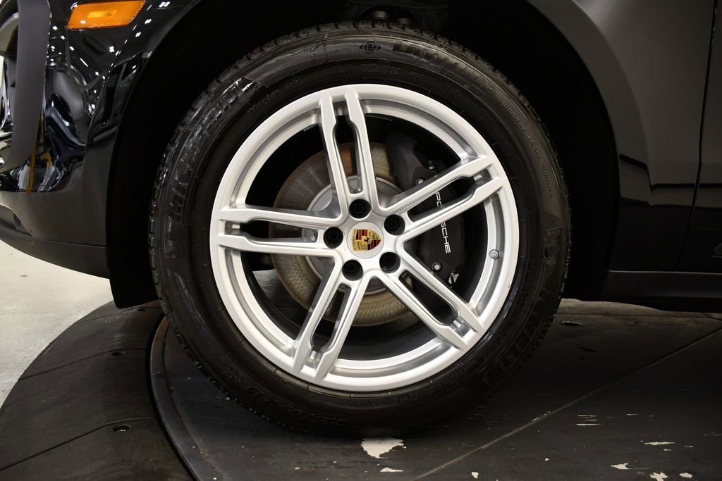 Used 2025 Porsche Macan Turbo image 15