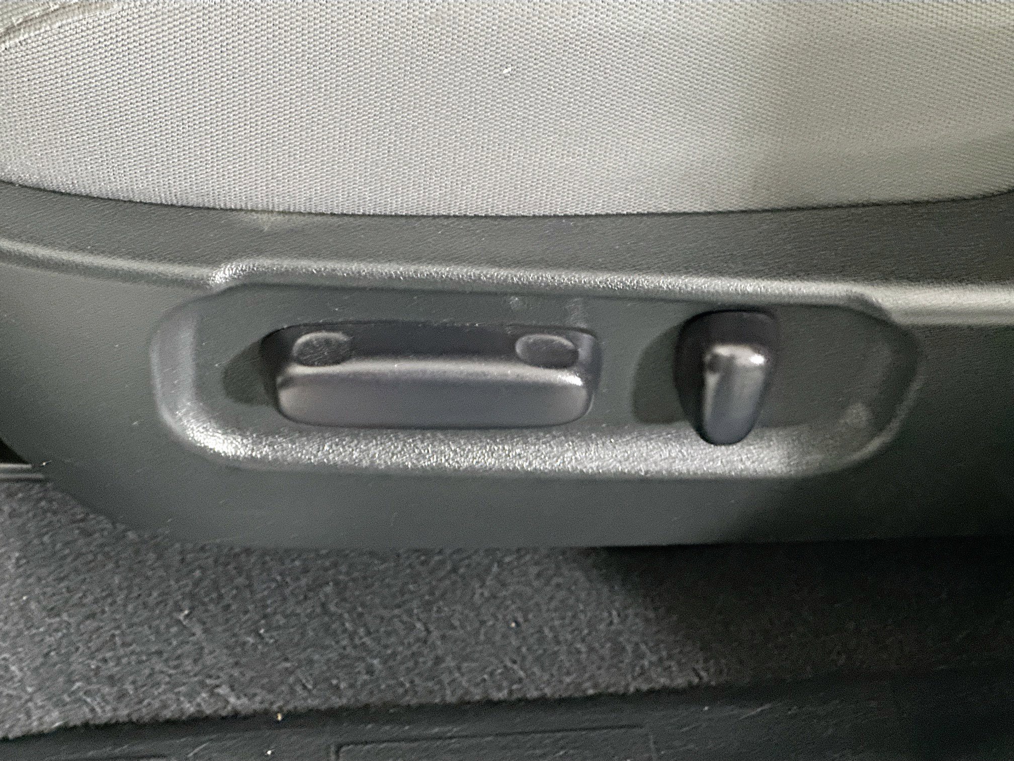 Used 2022 Toyota Tacoma SR5 w/ Technology Package RWD image 13