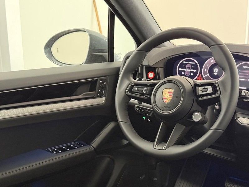 New 2026 Porsche Cayenne AWD/4WD image 16