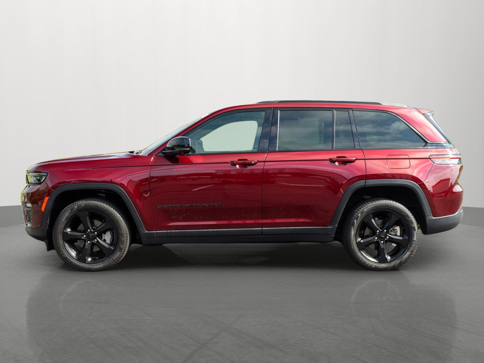 Used 2024 Jeep Grand Cherokee Limited w/ Luxury Tech Group II AWD/4WD image 4
