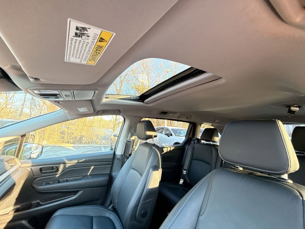 Used 2023 Honda Odyssey EX-L image 16