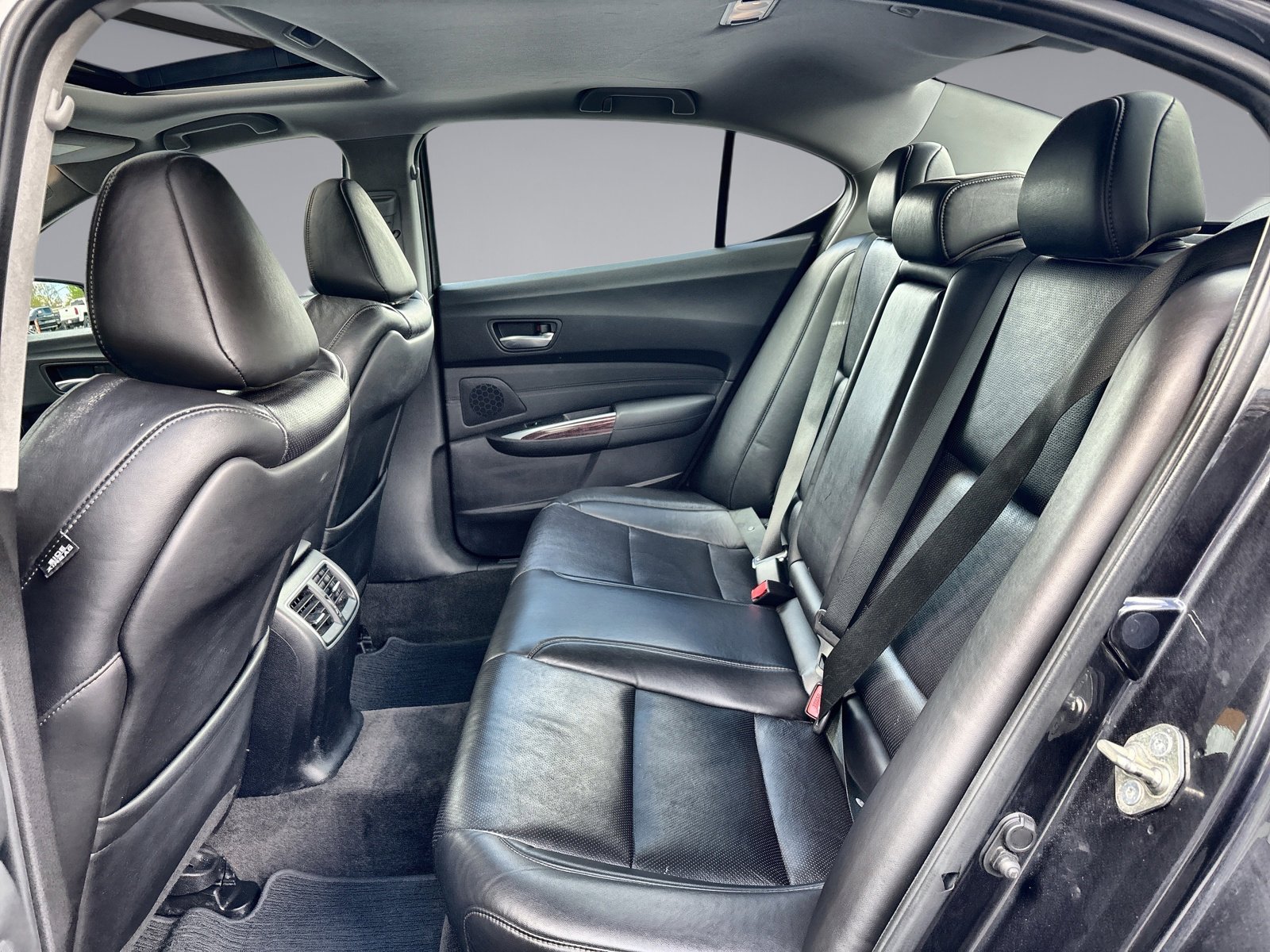Used 2015 Acura TLX V6 w/ Advance Package FWD image 31
