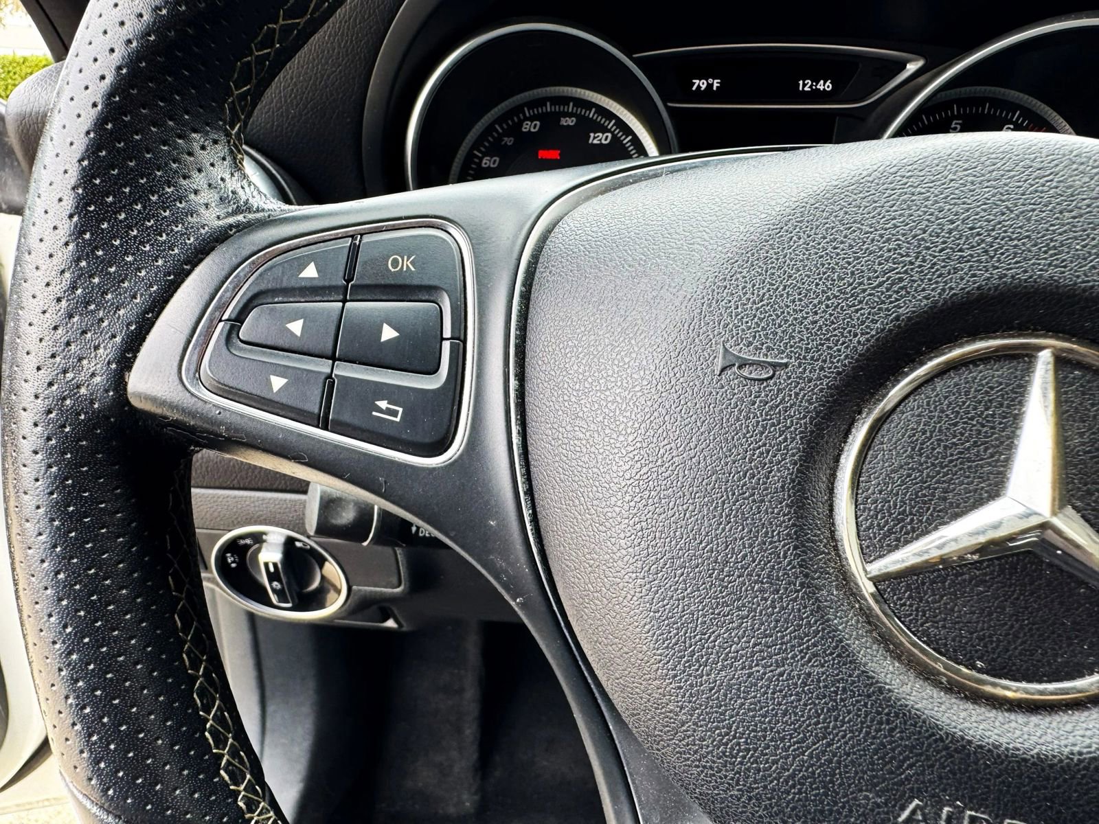 Used 2017 Mercedes-Benz CLA 250 image 18