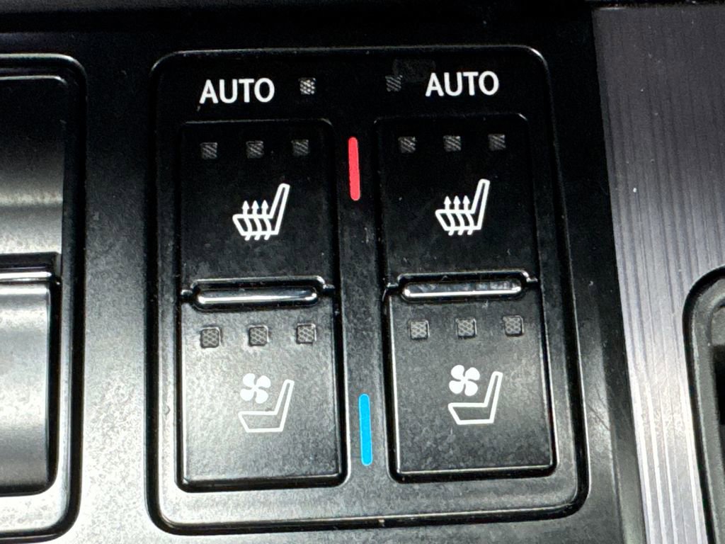 Used 2022 Lexus RX 350 F Sport w/ Accessory Package AWD/4WD image 31