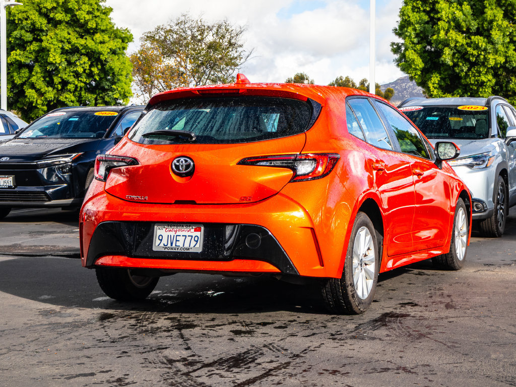 Used 2024 Toyota Corolla SE w/ SE Package FWD image 6