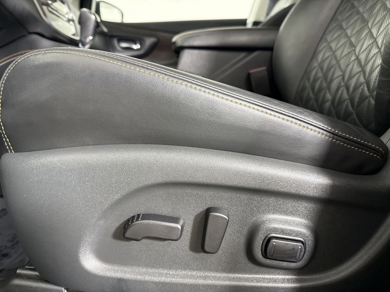 Certified 2024 Nissan Murano Platinum w/ Cargo Package image 23