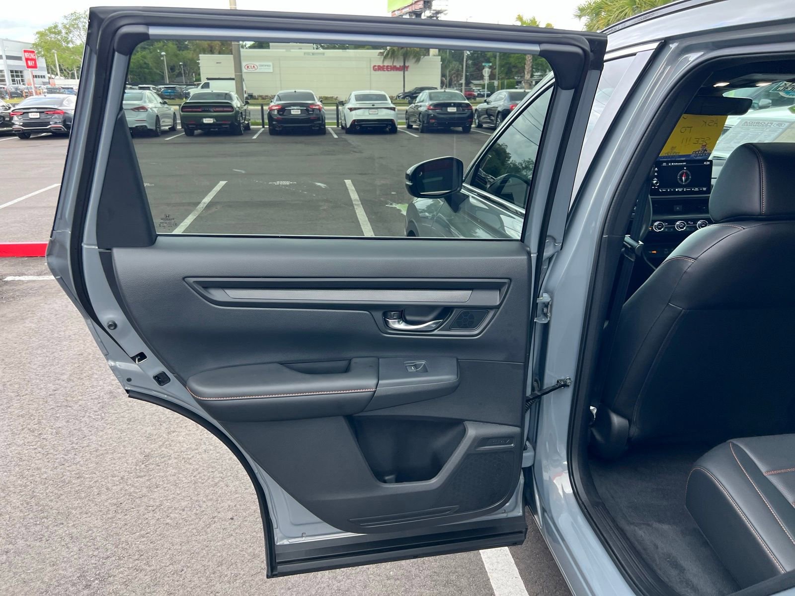 Used 2025 Honda CR-V Sport-L image 45