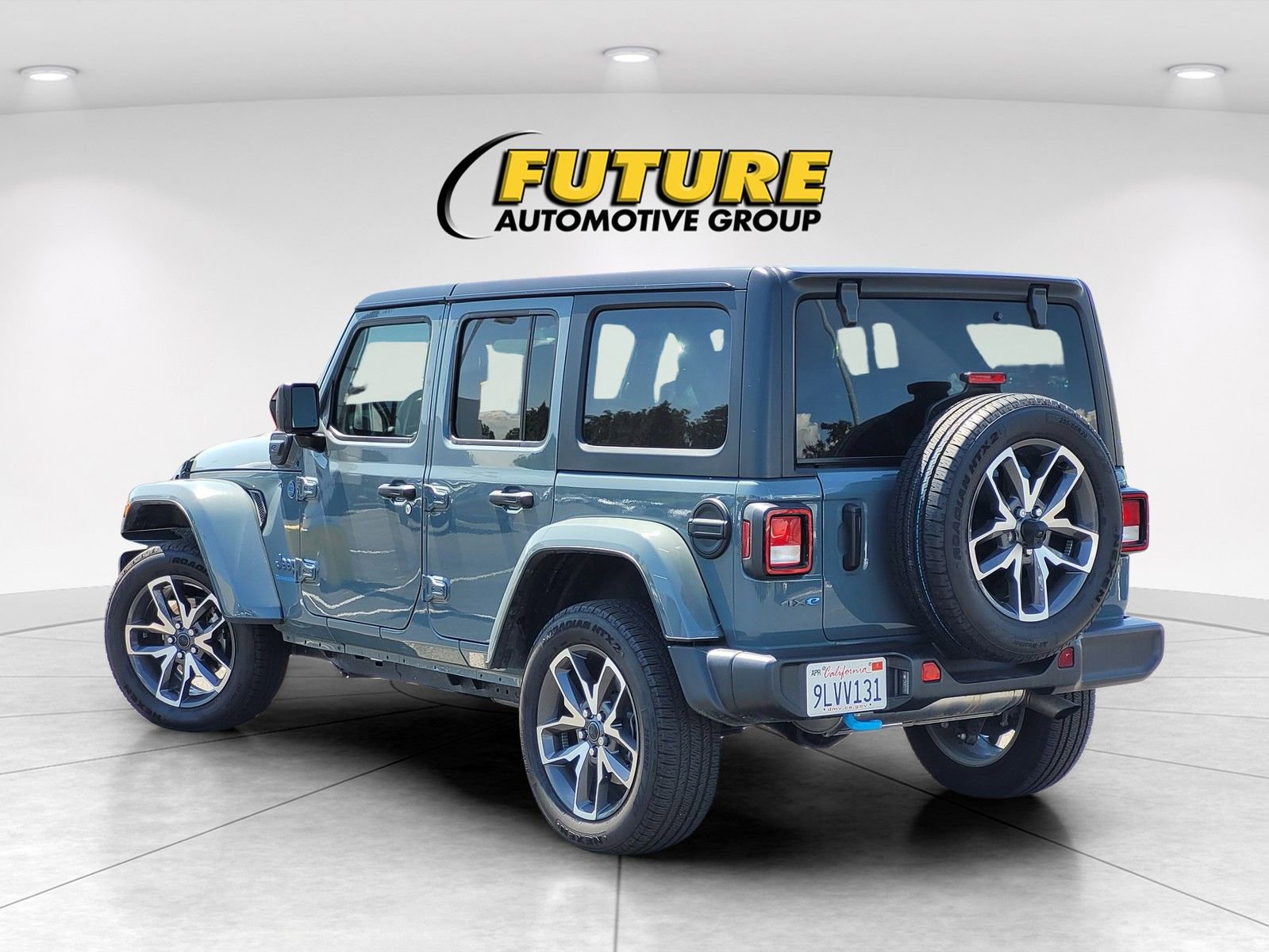 Used 2024 Jeep Wrangler Unlimited AWD/4WD image 6