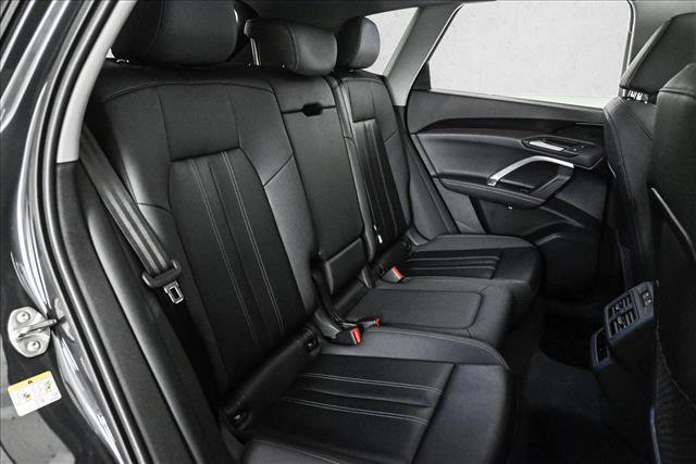 New 2025 Audi Q5 Premium image 18