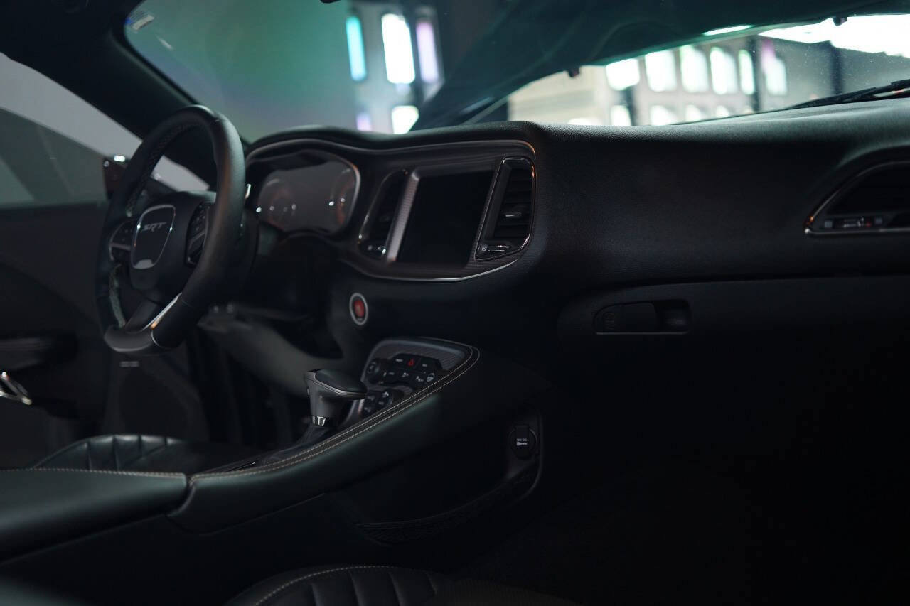 Used 2015 Dodge Challenger SRT Hellcat image 91